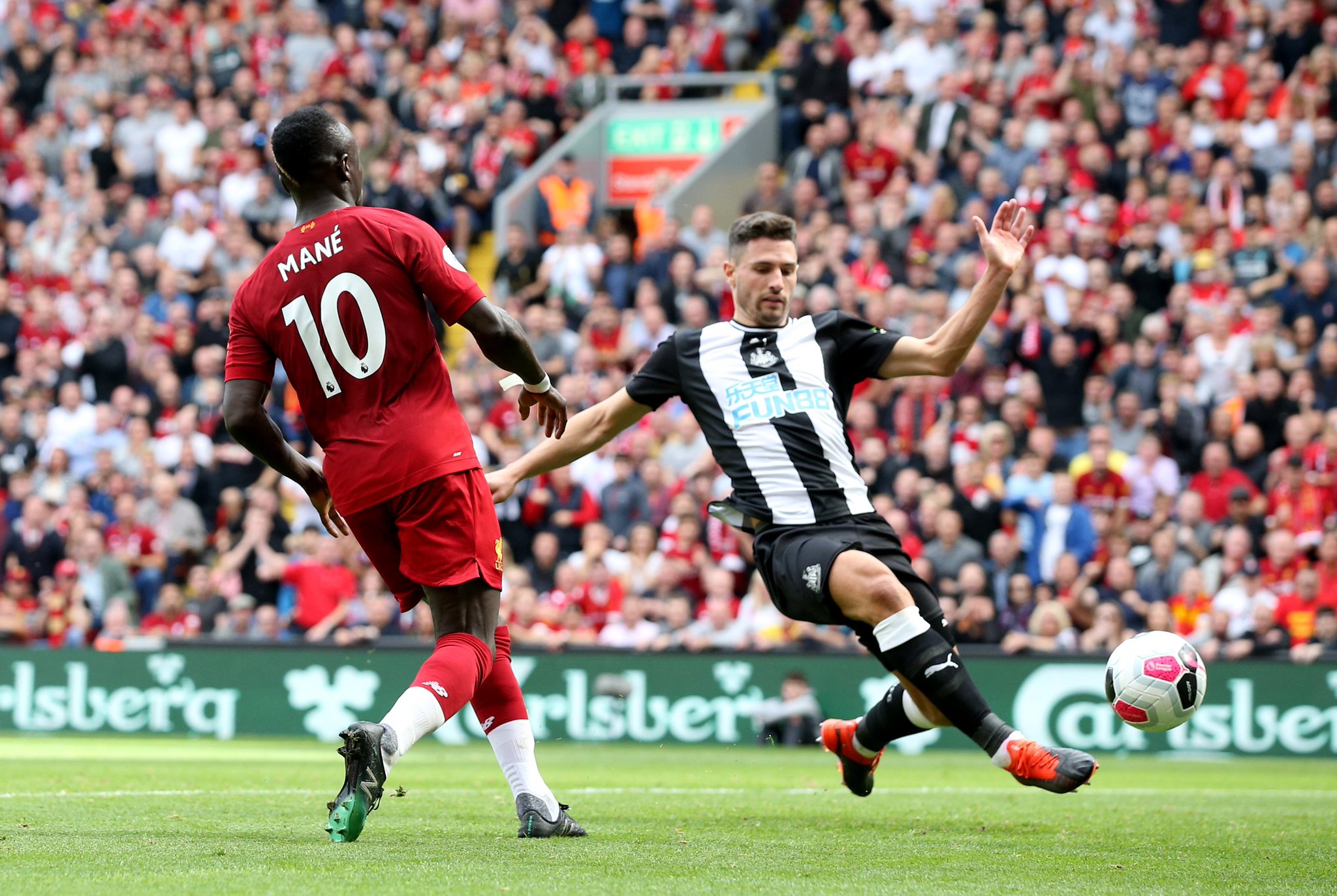 更是在面对 更是在面对